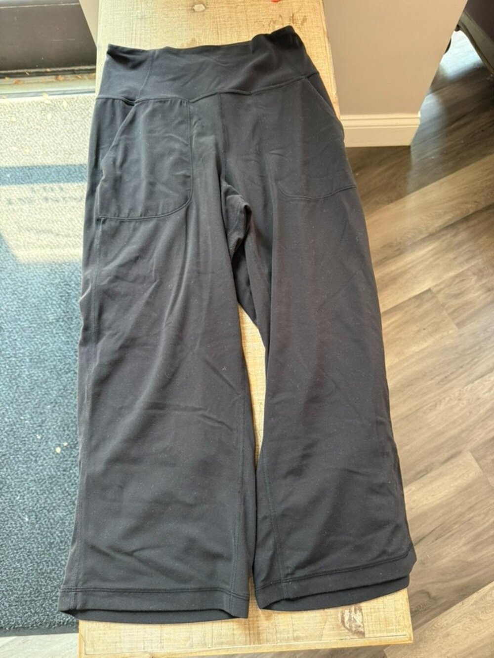 LuLuLemon Align Cropped Wide Leg Pant Sz 6